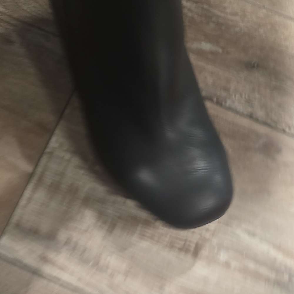 Brand New torrid Black Chunky Heel Chelsea Booties Size 8.5 WW - Picture 5 of 6